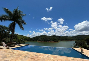 Maravilhoso sítio na beira da represa